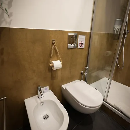 ベッド・アンド・ブレックファスト Into Core - ナポリ