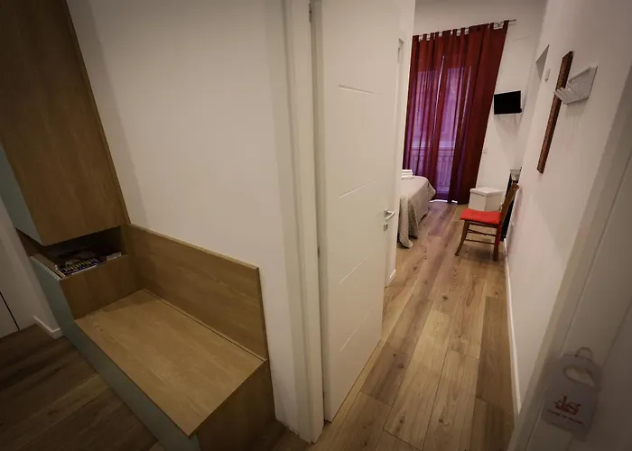 Into Core - Bed & Breakfast 4*