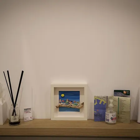 فندق مبيت وإفطار Into Core - نابولي